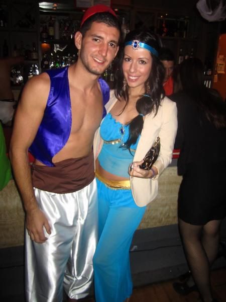 Aladdin and Jasmine Costumes. 