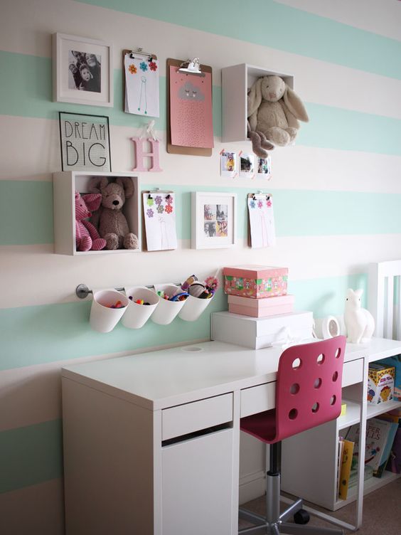 20+ Awesome DIY Projects To Decorate A Girl's Bedroom - Hative