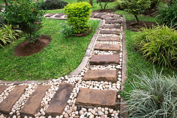 Stone Brick Pathway in White Stones. 