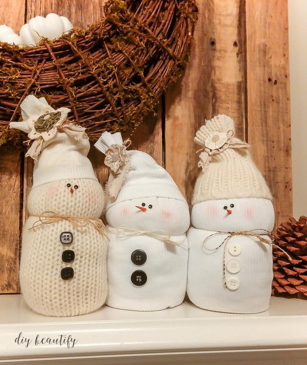 DIY Sweater Snowmen. 