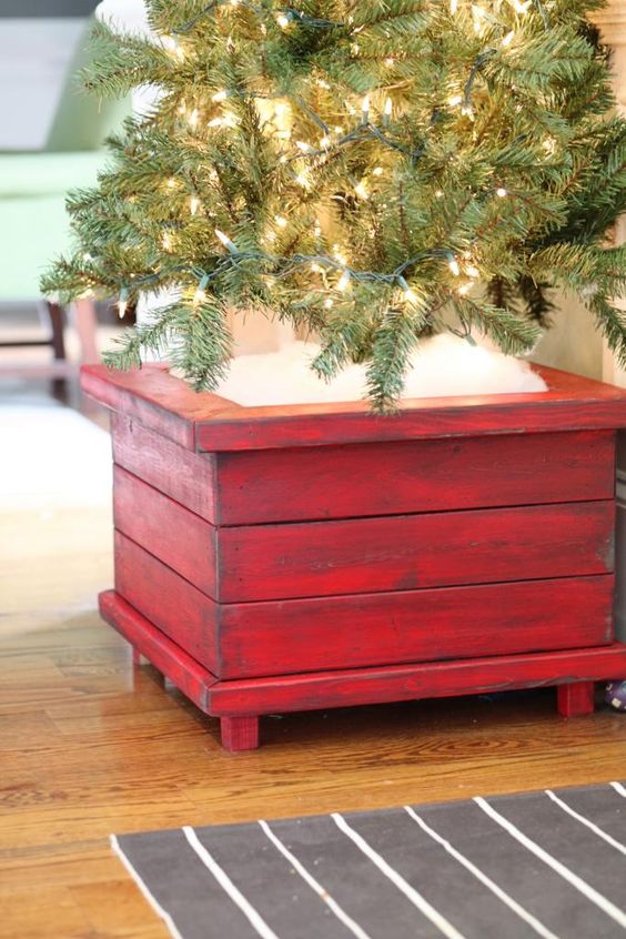 DIY Wood Christmas Tree Planter. 