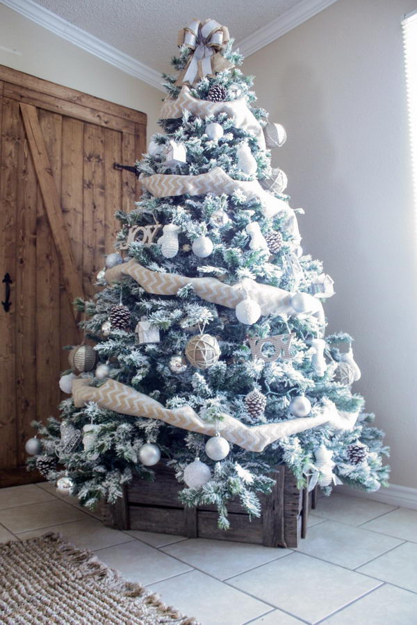 30 Creative Christmas Tree Stand DIY Ideas - Hative