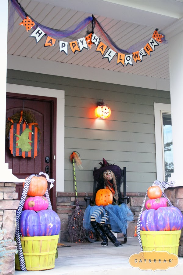 50+ Halloween Front Porch Decorations - Hative