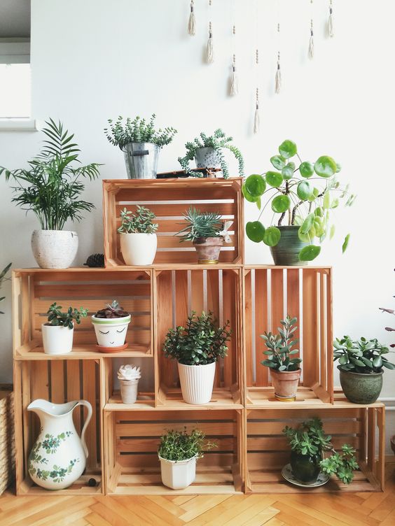 25+ DIY Plant Stands With Thrift Store Finds - Hative