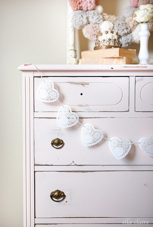 Valentine's Day Doily Garland. 