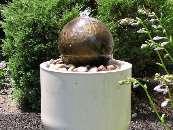 Bowling Ball Garden Water Feature. 