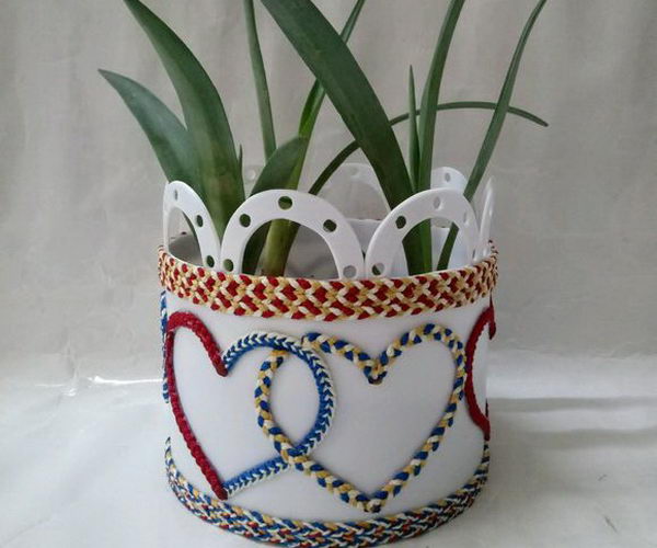 Rims For Cheap >> DIY Planter Upcycled From Laundry Detergent Bottle - Hative Rims For Cheap >> DIY Planter Upcycled From Laundry Detergent Bottle - Hative
