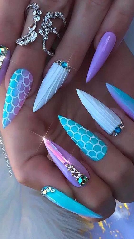 Mermaid nails. 