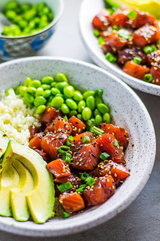 Cauliflower Rice Salmon Poke Bowl. 