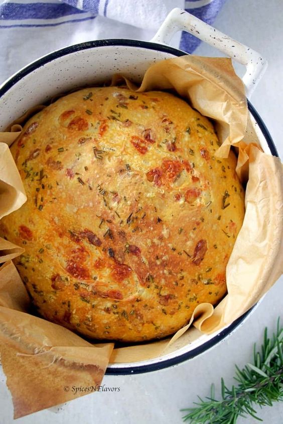 Instant Pot No Knead Bread. 