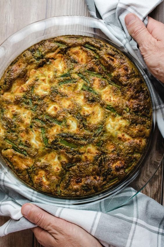 Chicken and Asparagus Quiche In A Roaster Oven. 