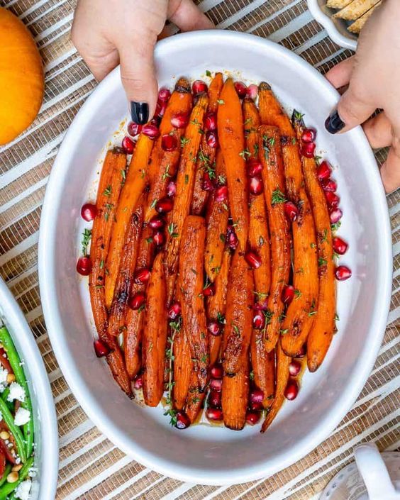 Easy Maple Oven-Roasted Carrots. 