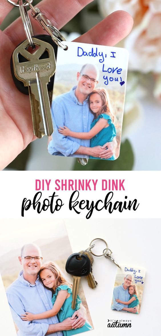 DIY Photo Keychains for Mother's Day and Father's Day. 