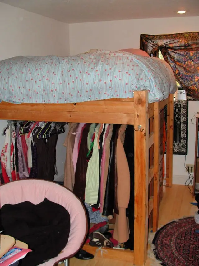 DIY Toddler Loft Bed. 