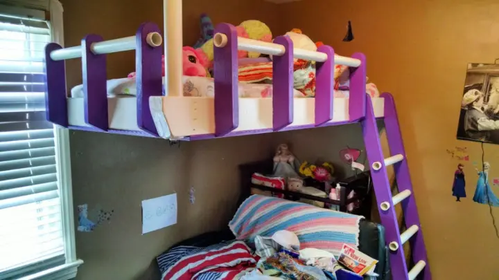 Painted DIY Loft Bed for Kids. 