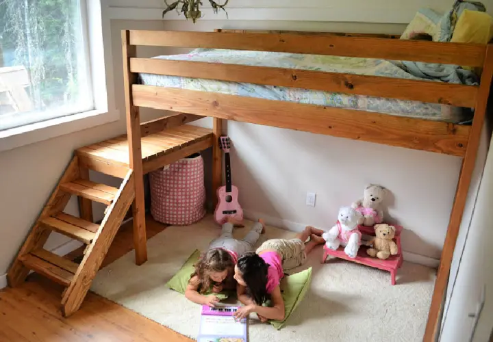 Junior Camp Loft Bed With Stairs. 