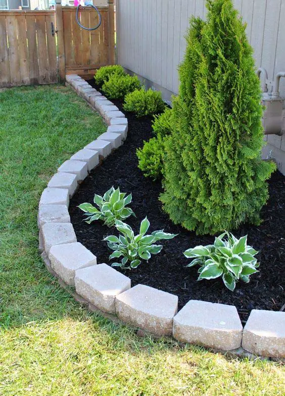 Black Mulch Landscaping Ideas for Front of House. 