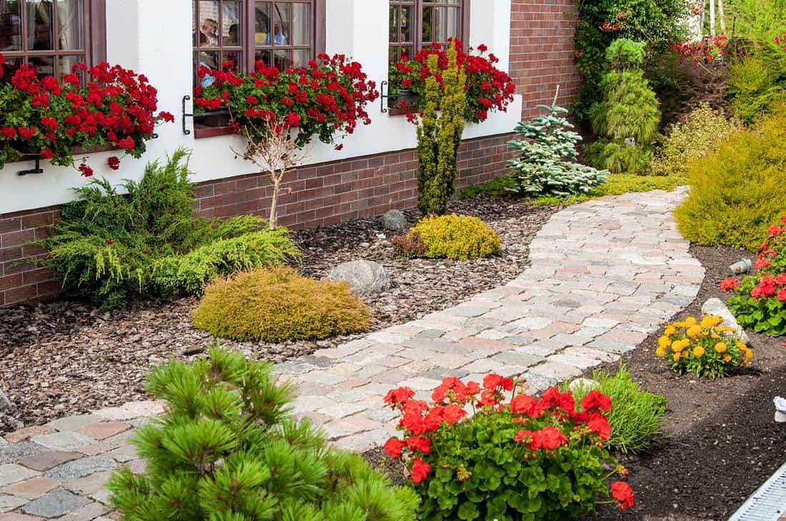 Landscape Ideas for Front of House. 