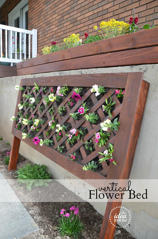 DIY Vertical Flower Bed. 