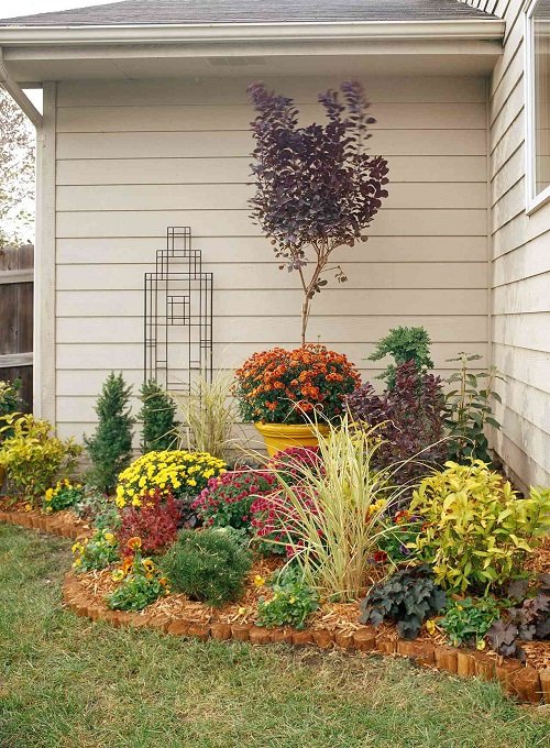 Curved Flower Bed at Corner. 