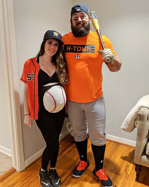 Cute Baseball Couple Costumes. 